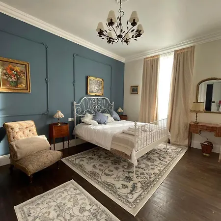 Le Grand Berger D'hotes Oda ve Kahvaltı Angeac-Charente