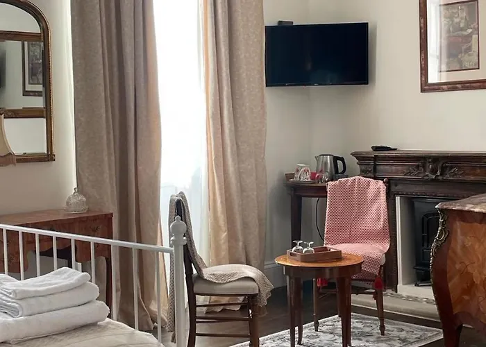 Le Grand Berger D'hotes Alojamento de Acomodação e Pequeno-almoço 4*